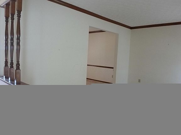 5th image of 266 Highmeadow Dr