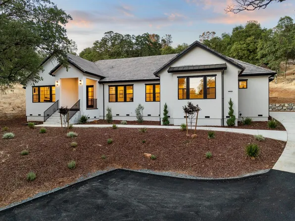 23345 Darkhorse Dr, Auburn, CA 95602