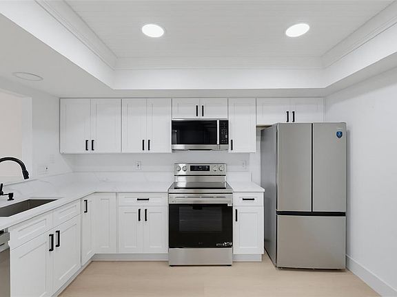 2nd image of 11506 ORILLA DEL RIO PLACE