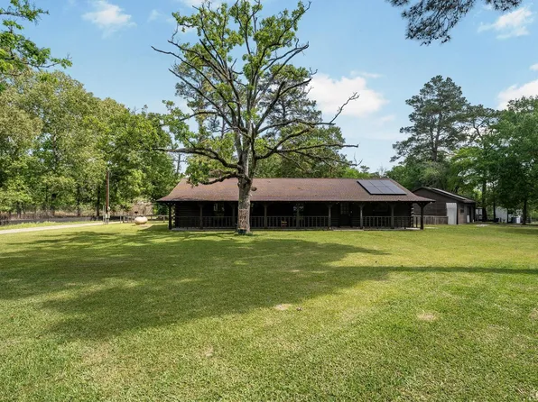 12049 Clark Ln, Conroe, TX 77385