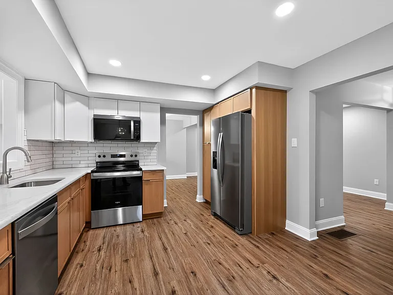 1392 Stokes Rd — Photo 17