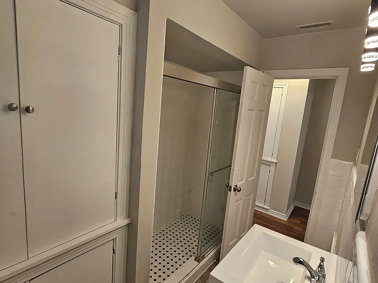 3911 Prescott Ave #6 — Photo 16