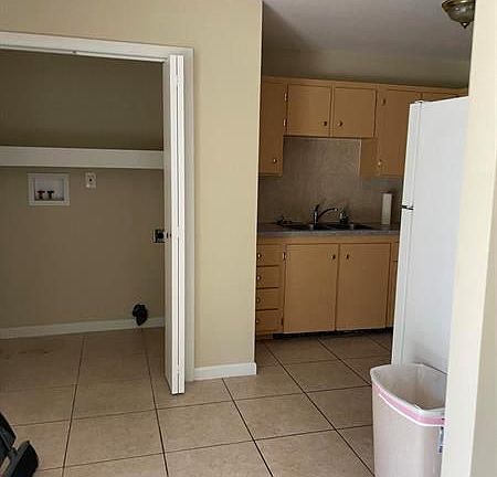 5th image of 4808 Dell Ave #4808