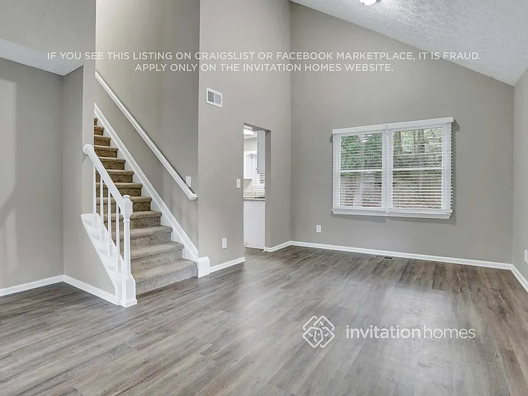 1222 Raleigh Ct — Photo 5