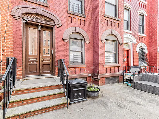 Rented by Corcoran | media 10