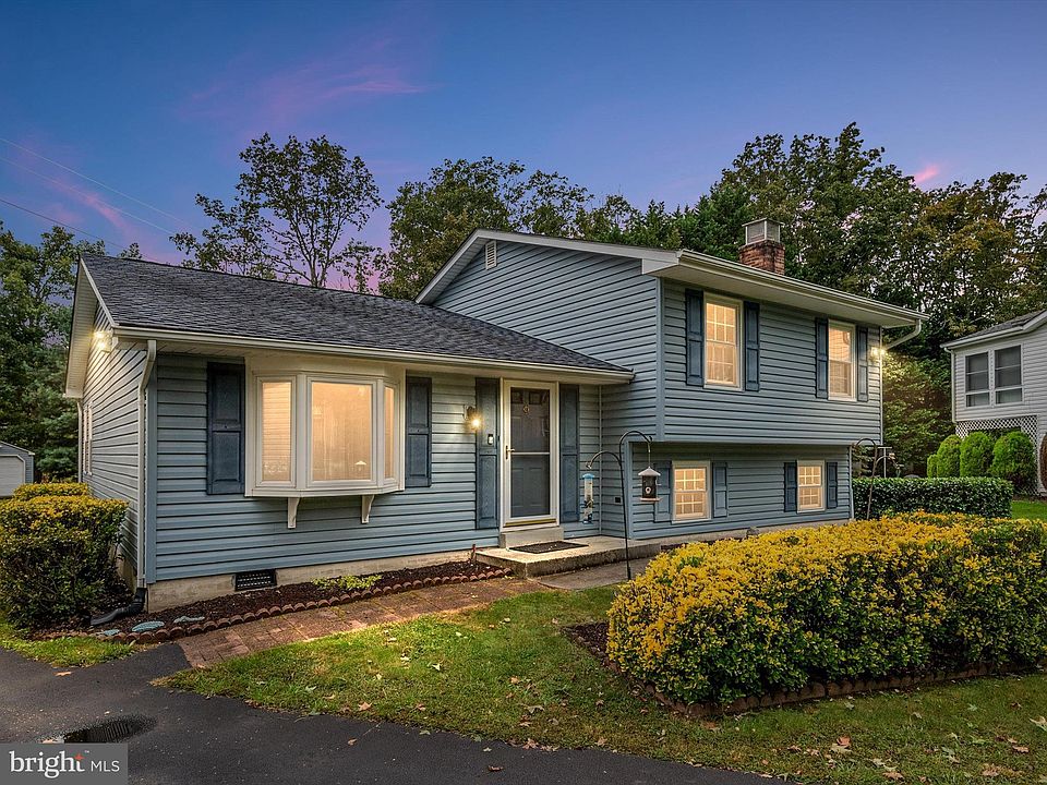 1st image of 1509 King Philip Cir