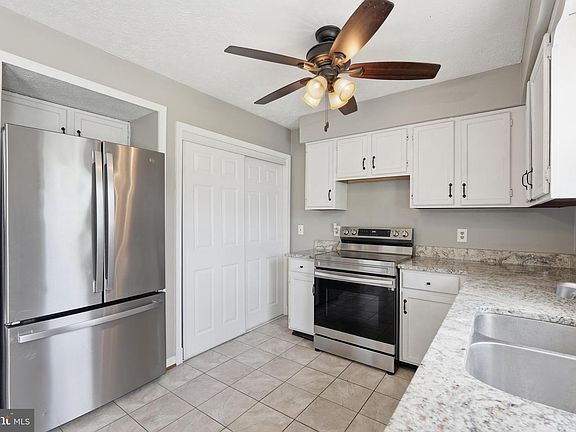 5th image of 116 Edgewood Dr