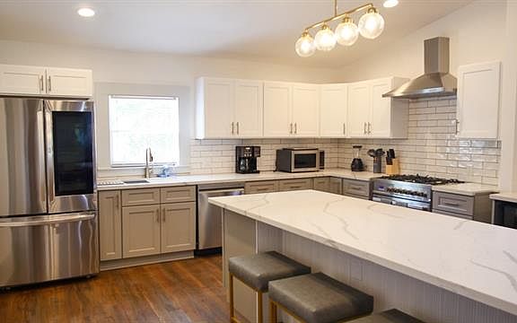 3rd image of 1575 N Dorgenois St
