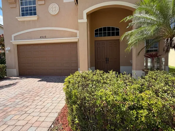 4910 SE Askew Ave, Stuart, FL 34997