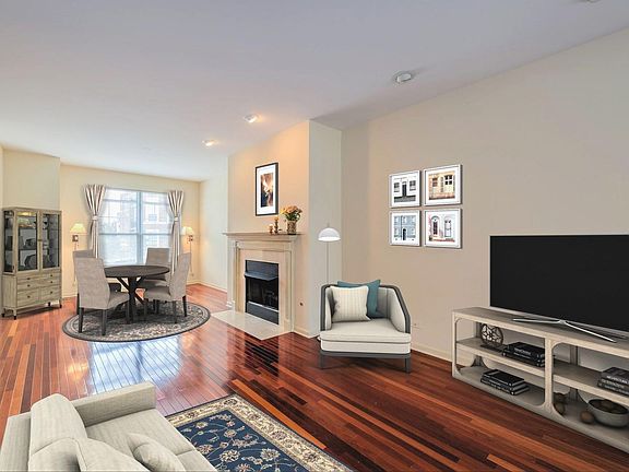 5th image of 416 W Wood St