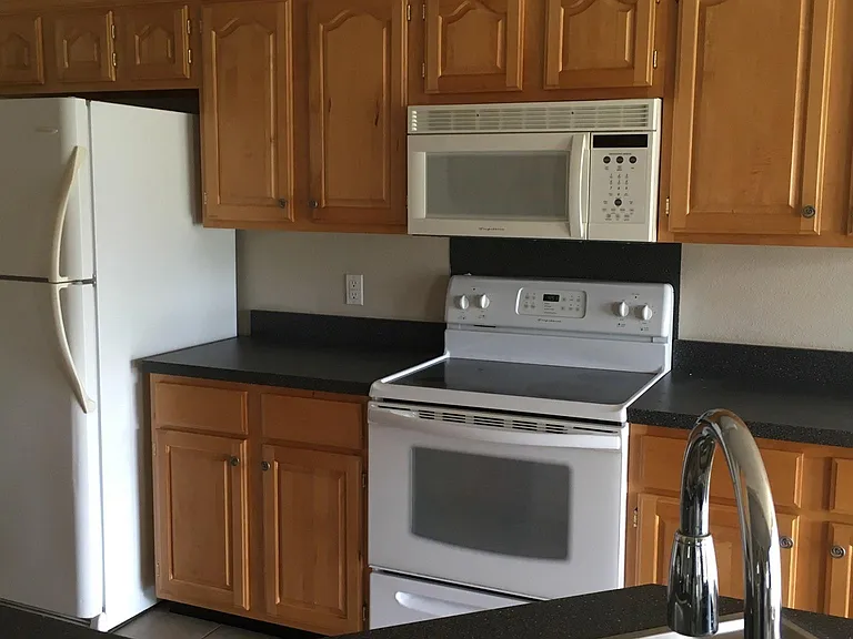 624 Golden Meadow Ave — Photo 4