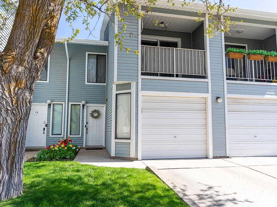 426 N Orchard Dr #17