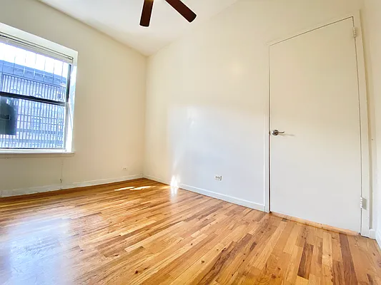 Rented by Voro NYC | media 28