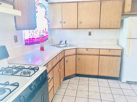 2nd image of 3143 101st St #2