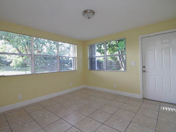 5th image of 1607 NW 16th St
