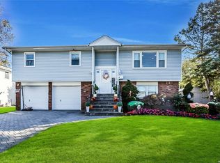 2504 Randy Ln, Bellmore, NY 11710