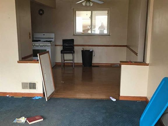 4th image of 1511 Balfour Ln