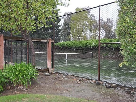 2nd image of 624 Arcadia Dr