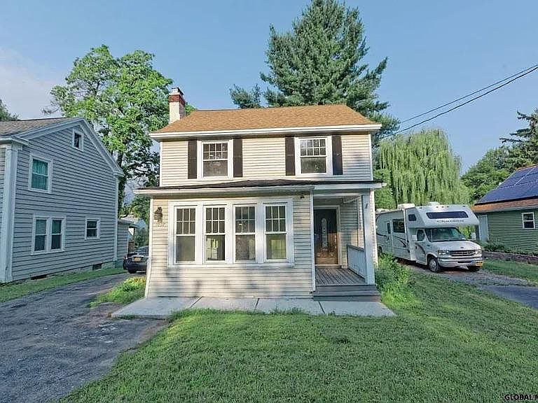 1037 Balltown Rd, Niskayuna, NY 12309 | Zillow