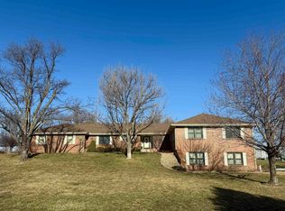 7500 SW Falcon St, Topeka, KS 66610