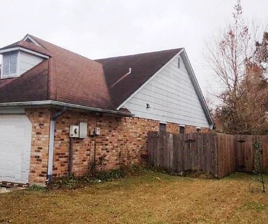 2nd image of 2056 Lafitte Dr