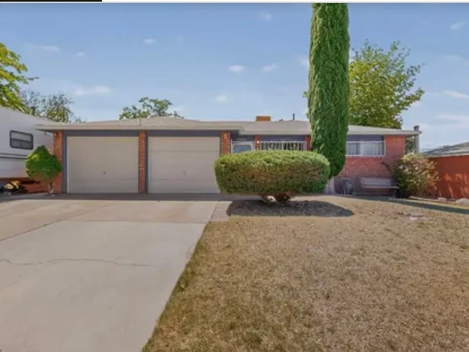 11912 Allison Ct NE