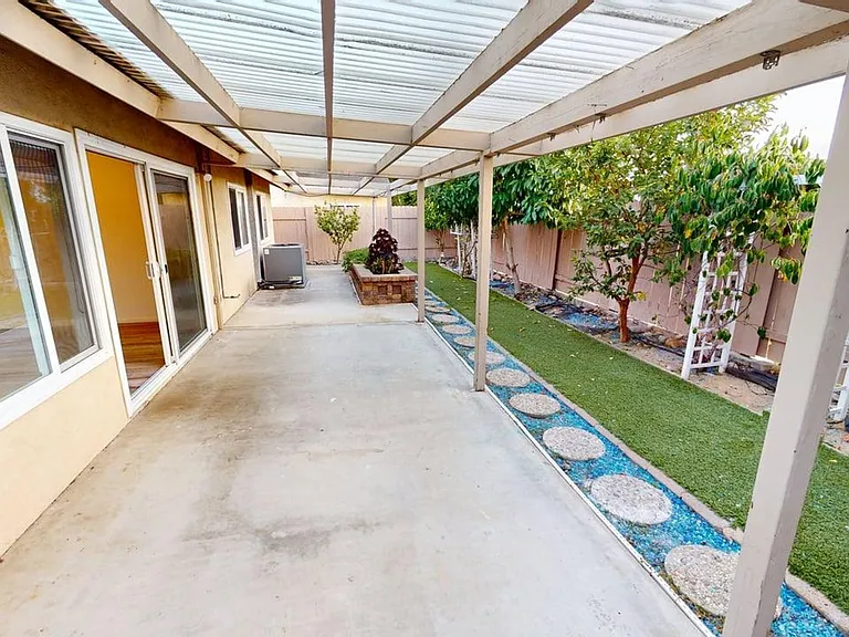 8211 Calle Minas — Photo 20