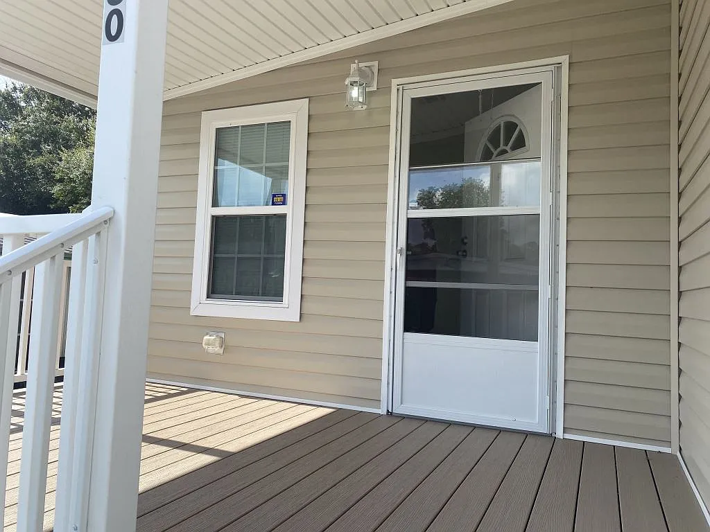 2 bed, 2.0 bath, 1120 sqft, $1,499 — Photo 4