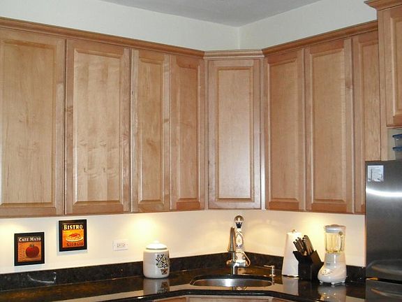 Kitchen, showing ceiling fan