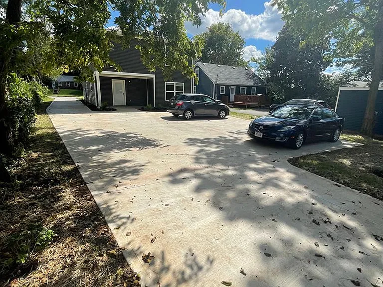 1570 Bluebird Ln — Photo 9