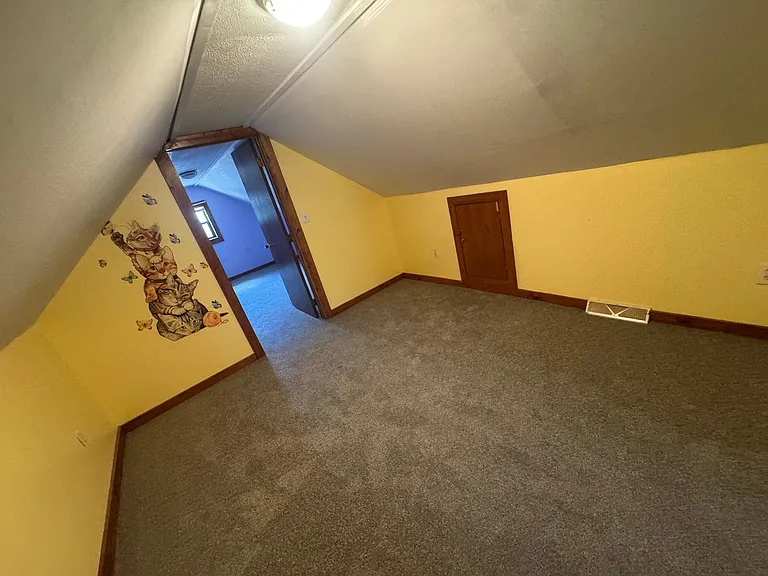 787 Jason Ave — Photo 9