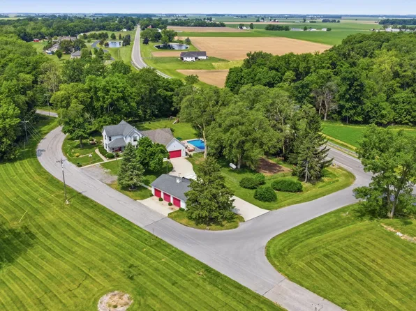 5562 State Route 12, Findlay, OH 45840