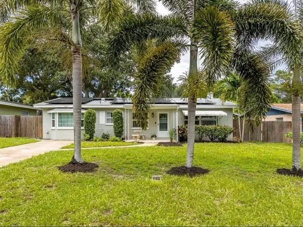 222 14th Ave SW, Largo, FL 33770
