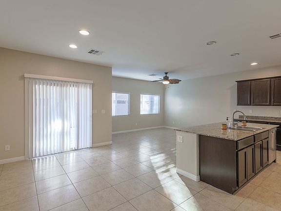 4th image of 5676 Point Loma Ct