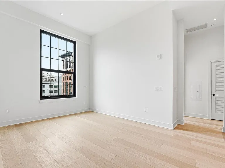 38 Jackson St #515 — Photo 3