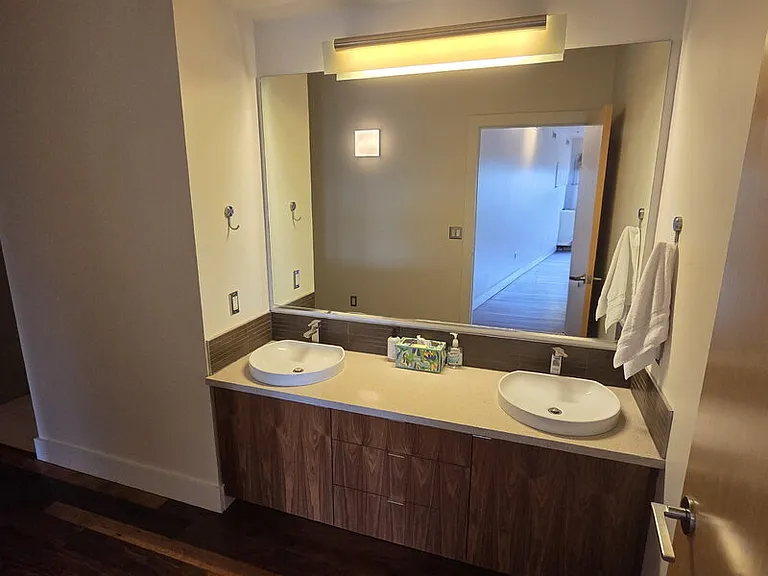 309 E 5th St #501 — Photo 16