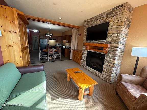 4th image of 1424 Old Knoxville Hwy #14067-14069