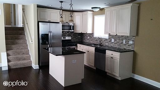 2nd image of 7953 S Woodlawn Ave