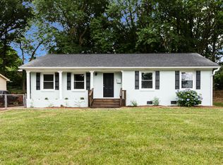 2837 Fordwood Dr, Charlotte, NC 28208