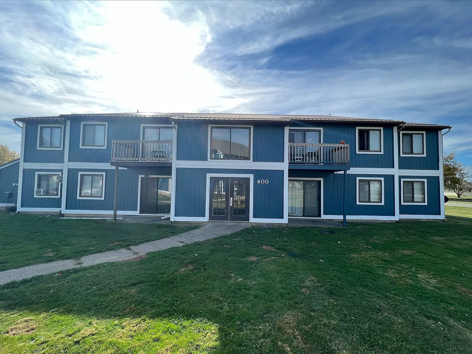 Find Your Next Home At One Oak Place — Photo 2