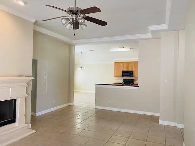 2811 Cresthollow Ln — Photo 6