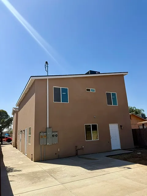 1561 E Marion Way Dinuba, CA 93618 - 101 — Photo 2