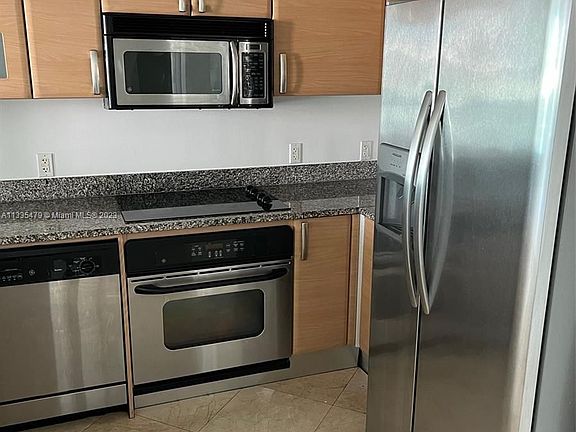 4th image of 2101 Brickell Ave APT 2204