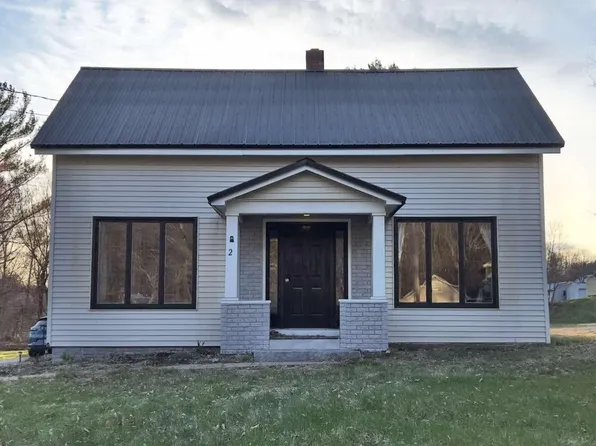 2 Franklin Road, Jay, ME 04239