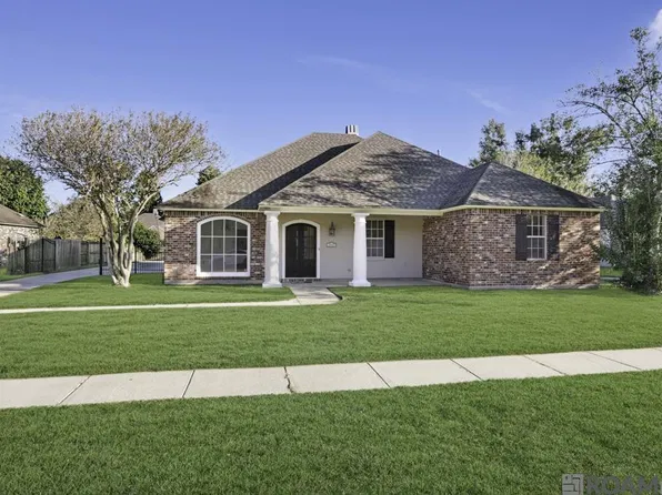 3162 Riverway Dr, Baton Rouge, LA 70820