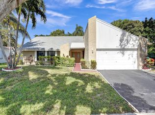 8001 NW 47th Ct, Lauderhill, FL 33351