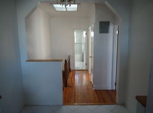 32-71 32nd St #2, Astoria, NY 11106
