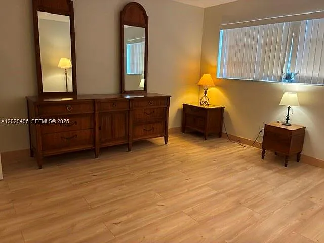 180 NE 12th Ave #11B — Photo 15