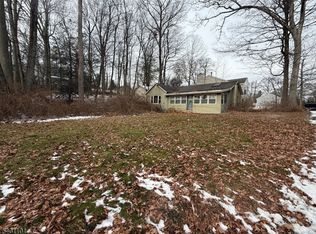 109 Fairlawn Dr, Hewitt, NJ 07421