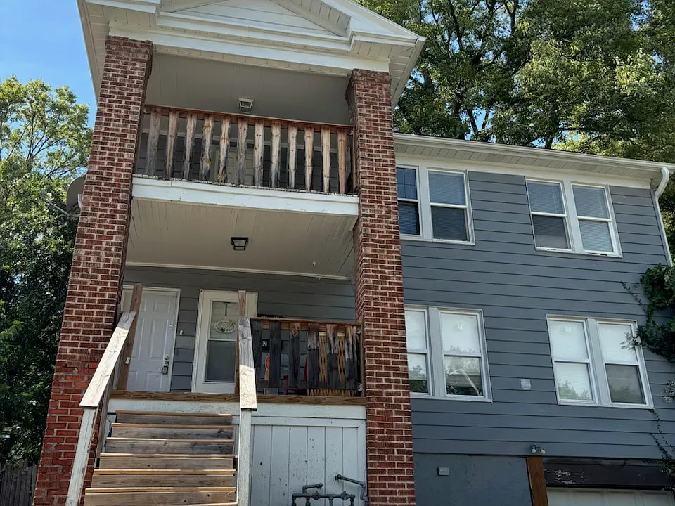 4232 Brooklyn Ave